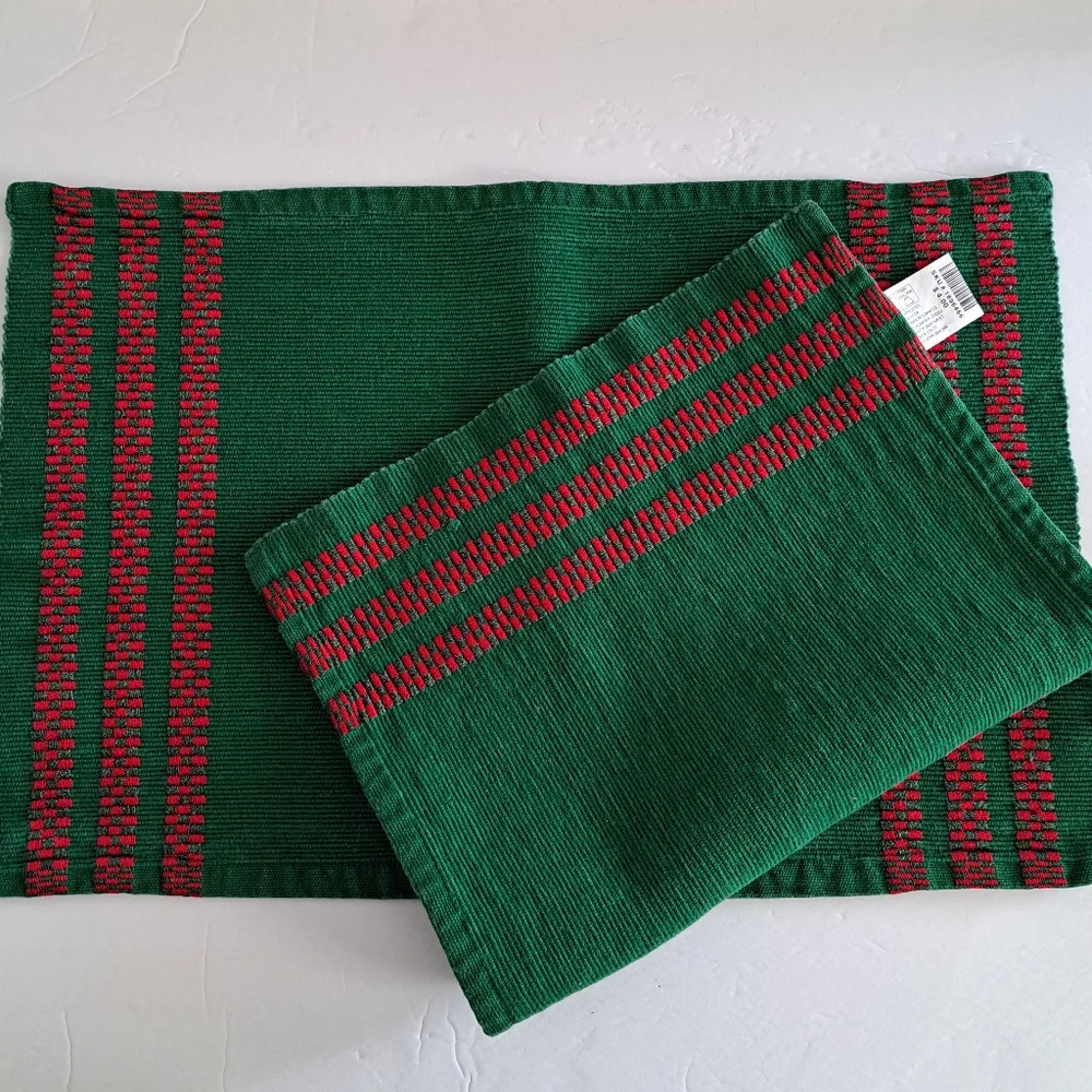 Vintage Pier 1 Cotton Rayon Table Placements Green Red Festive Holiday Decor